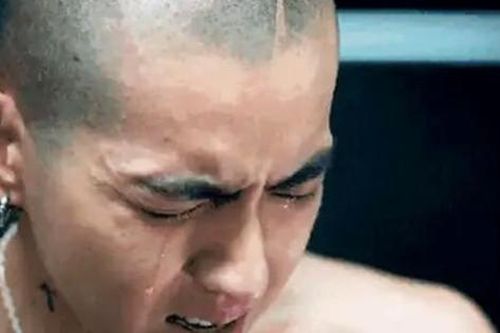 Ngô Diệc Phàm suy sụp trong tù