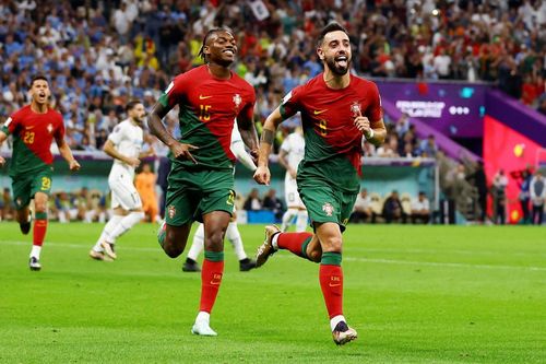 Bruno Fernandes lập cú đúp, Bồ Đào Nha thổi bay Uruguay