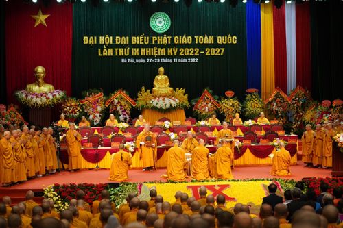 Lễ suy tôn Đức Pháp chủ, Bế mạc Đại hội đại biểu Phật giáo toàn quốc lần thứ IX