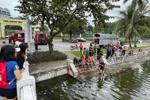 Hà Nội: Bé trai rơi xuống hồ ở Công viên Thống Nhất tử vong