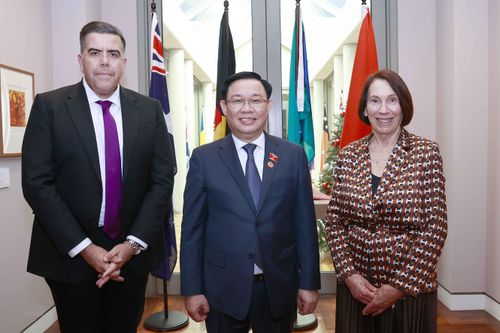 Chủ tịch Quốc hội hội đàm Chủ tịch Thượng viện và Hạ viện Australia