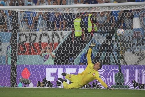 Szczesny tiết lộ bí quyết cản cú sút 11m siêu khó của Messi