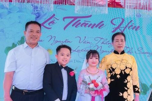 Hơn 9 tháng chuẩn bị cưới của 'cặp đôi 1,3m' ở Nghệ An