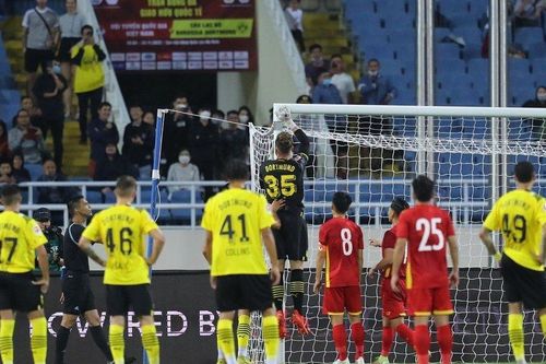 'Khi đá Champions League ở Madrid, chúng tôi cũng từng gặp sự cố về cầu môn'