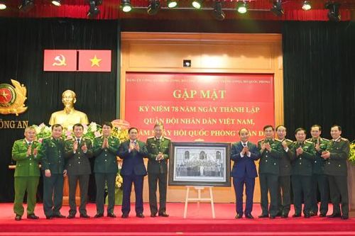 Bộ Công an - Bộ Quốc phòng gặp mặt kỷ niệm 78 năm ngày thành lập Quân đội nhân dân Việt Nam
