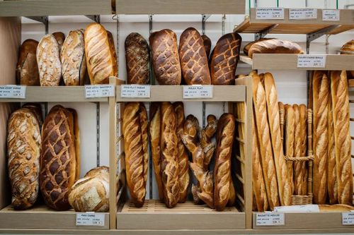 Mùa đông khắc nghiệt bóp nghẹt bánh mì baguette Pháp