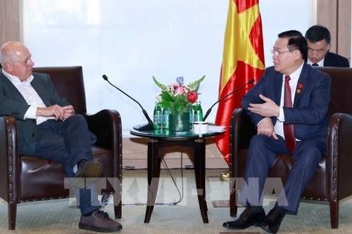 Chủ tịch Quốc hội tiếp Bộ trưởng Bộ Ngân khố bang Victoria và các tập đoàn lớn của Australia