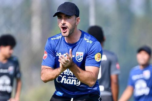Cựu HLV U20 Thái Lan tìm việc tại Việt Nam