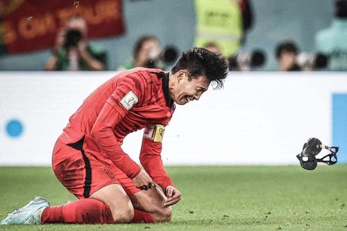 Son Heung-min ném mặt nạ và nước mắt Suarez gây xúc động nhất World Cup 2022
