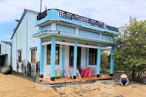 Sắp 'giải cứu' xong hàng nghìn tấn lúa Việt Nam ngon nhất thế giới bị ế