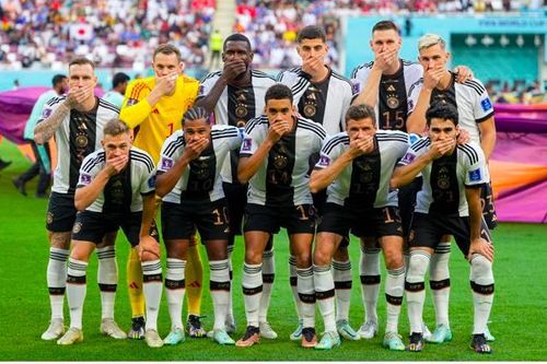 Hành động của đội tuyển Đức ở World Cup bị chế giễu trên truyền hình Qatar