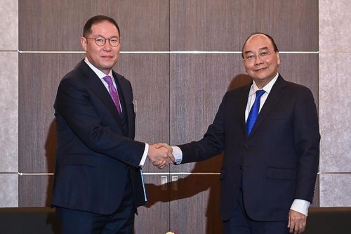 Chủ tịch nước Nguyễn Xuân Phúc tiếp lãnh đạo các tập đoàn lớn Hàn Quốc
