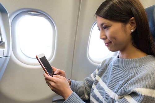 Vì sao chúng ta có thể kết nối Wi-Fi trên máy bay