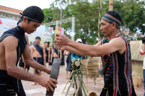 Rộn ràng lễ mừng lúa mới của người K'Ho ở Lâm Đồng