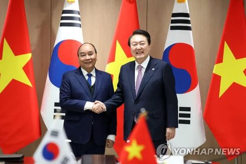 Lễ đón chính thức Chủ tịch nước Nguyễn Xuân Phúc và đoàn cấp cao thăm cấp Nhà nước tới Hàn Quốc