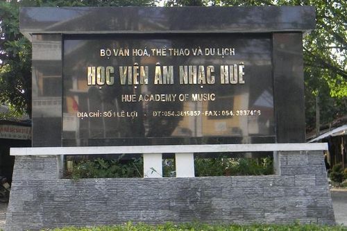 Để lộ tài liệu mật trên mạng, cán bộ Học viện Âm nhạc Huế bị kỷ luật
