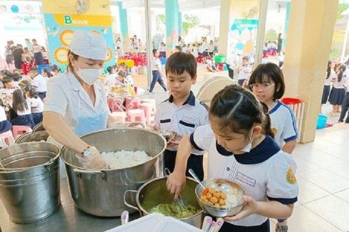Tp.HCM chỉ đạo khẩn về an toàn thực phẩm tại trường học