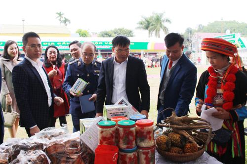 Giới thiệu, quảng bá sản phẩm thế mạnh của các địa phương
