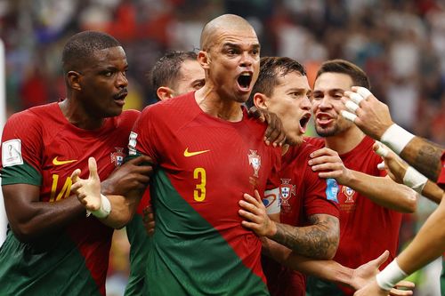 Bồ Đào Nha vào tứ kết World Cup sau chiến thắng 6-1