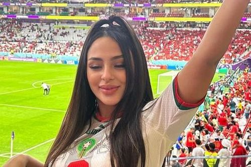Mê mẩn với nhan sắc dàn CĐV Morocco tại World Cup 2022