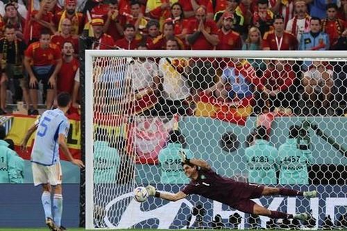 Marocco gây sốc khi loại Tây Ban Nha, Bồ Đào Nha thắng 'hủy diệt' Thụy Sĩ