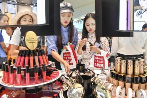 Con phố mua sắm đắt đỏ nhất thế giới đã bị thay thế