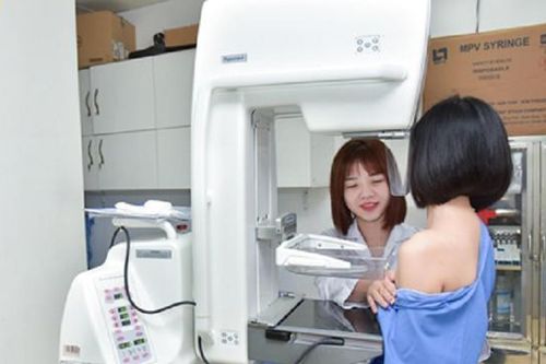Người phụ nữ ngỡ ngàng phát hiện ung thư vú thể lan tỏa hiếm gặp