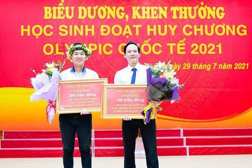 Hành trình theo đuổi đam mê của nam sinh 2 lần đạt huy chương Olympic Toán học