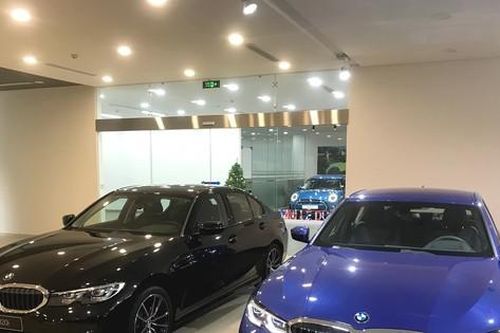 Lắp ráp tại Việt Nam, hàng loạt xe BMW giảm giá mạnh