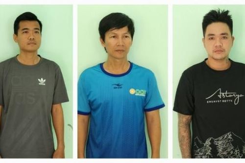Vụ sạt lở đất khiến 12 căn nhà rơi xuống sông: Dừng hoạt động mỏ cát Huỳnh Phát