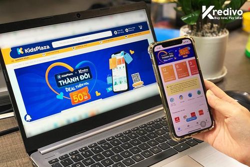 Giờ đây mẹ và bé có thể ung dung rinh hàng, xài trước trả sau