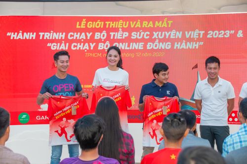 Hành trình chạy bộ tiếp sức xuyên Việt gây quỹ phẫu thuật nụ cười trẻ em