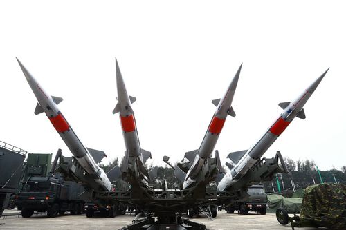 Tổ hợp tên lửa SAM-3 và các khí tài hiện đại trưng bày tại Hà Nội