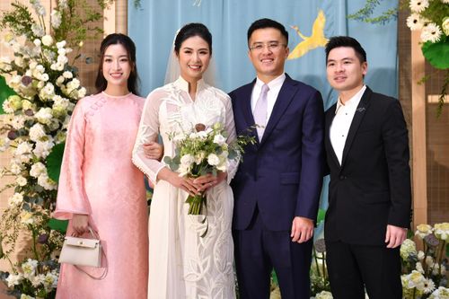 Vợ chồng Đỗ Mỹ Linh dự cưới Hoa hậu Ngọc Hân