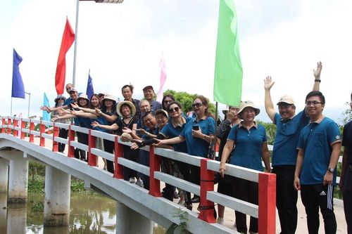 Những cây cầu 'Vê Ka'