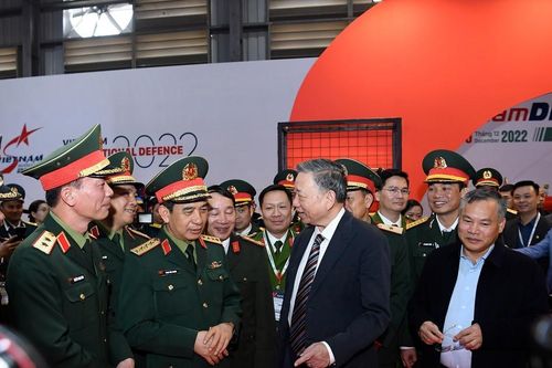 Triển lãm Quốc phòng quốc tế Việt Nam 2022: Đa dạng sản phẩm, mẫu mã khí tài ngoại hàng đầu thế giới