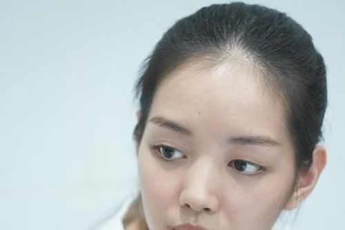 Thí sinh Hoa hậu Việt Nam làm từ thiện từ sáng đến 23h đêm