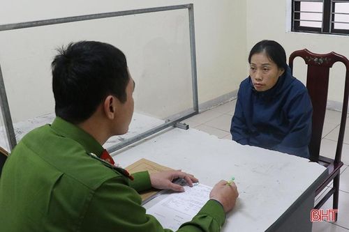 Nữ quái có 11 tiền án, tiền sự bị 'tóm gọn' khi đang móc túi tại chợ Già