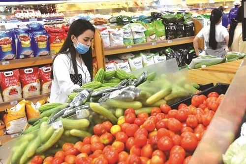 Chính phủ yêu cầu không để đứt gãy nguồn cung xăng dầu, lương thực, thực phẩm dịp Tết