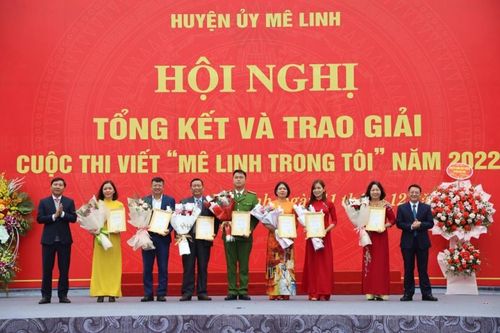 Trao giải Cuộc thi viết 'Mê Linh trong tôi' năm 2022
