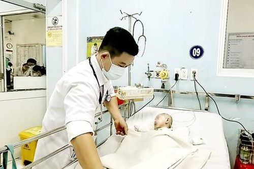 Nhiều trẻ mắc viêm não, viêm màng não
