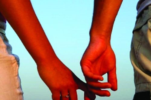 Indonesia cấm sống thử trước khi kết hôn
