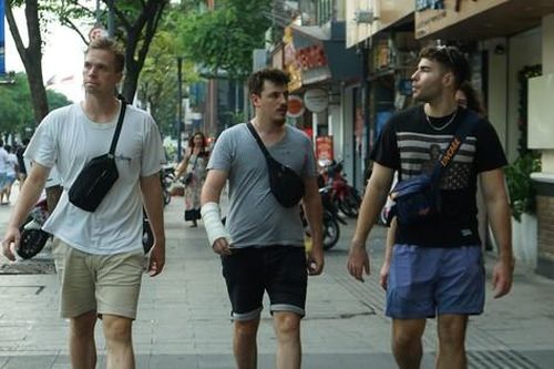 Khách nước ngoài 'đổ bộ' TPHCM dự Lễ hội âm nhạc quốc tế