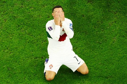 Ronaldo khóc nức nở khi Bồ Đào Nha bị loại khỏi World Cup 2022