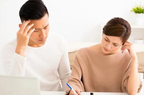 Sau 5 tháng 'nghỉ hưu sớm', chồng quay lại công việc vì một câu của hàng xóm