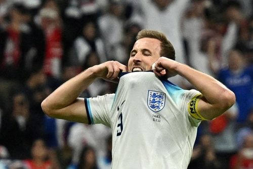 Shearer: 'Cú sút 11 m hỏng sẽ ám ảnh Kane đến cuối đời'