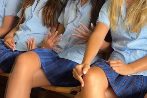 Nữ sinh bị cấm dự lễ tốt nghiệp vì gắn móng tay giả