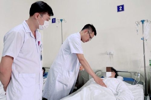 Nam thanh niên đốt sùi mào gà 15 lần vẫn không hết bệnh