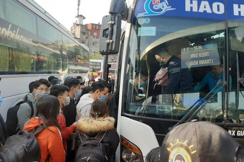 Hà Nội tăng cường gần 2.500 lượt xe khách phục vụ người dân dịp Tết