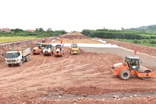 Phân luồng giao thông phục vụ dự án xây dựng tuyến đường bộ cao tốc Bắc - Nam